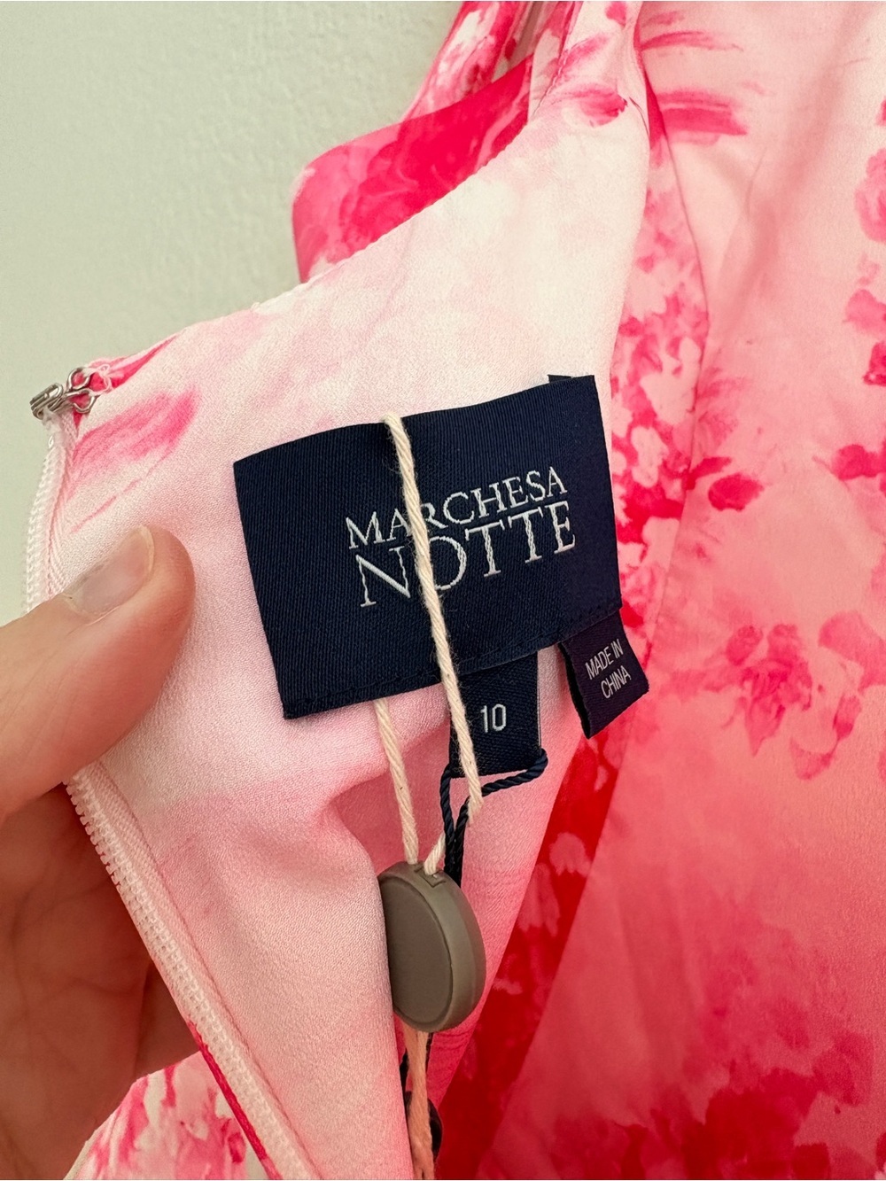 NWT MARCHESA NOTTE Bow-embellished tiered printed satin dress - Picture 8 of 14